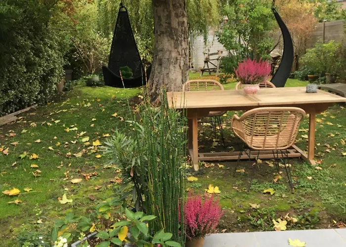 Petit Cocon Lillois:Cheminee & Jardin